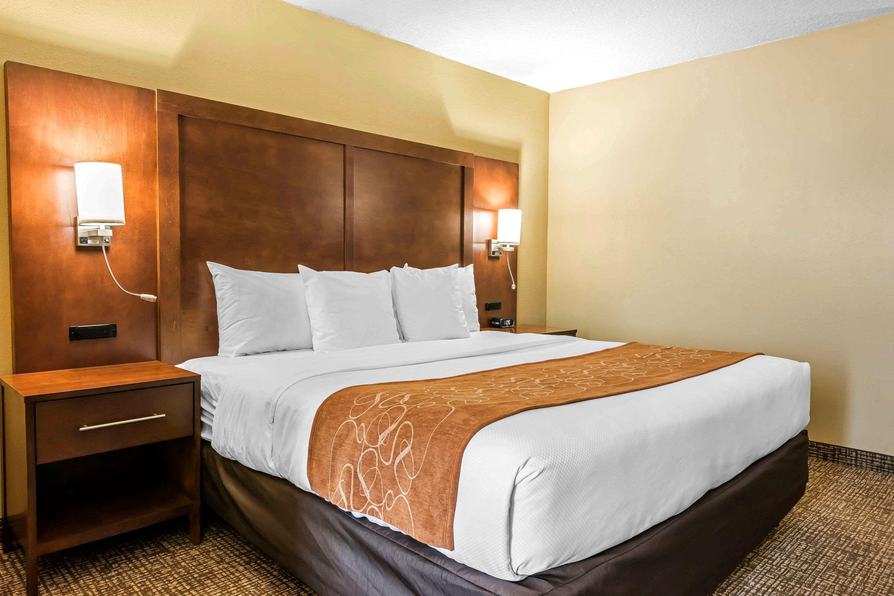 Comfort Suites Baymeadows Near Butler Blvd Jacksonville Exterior foto