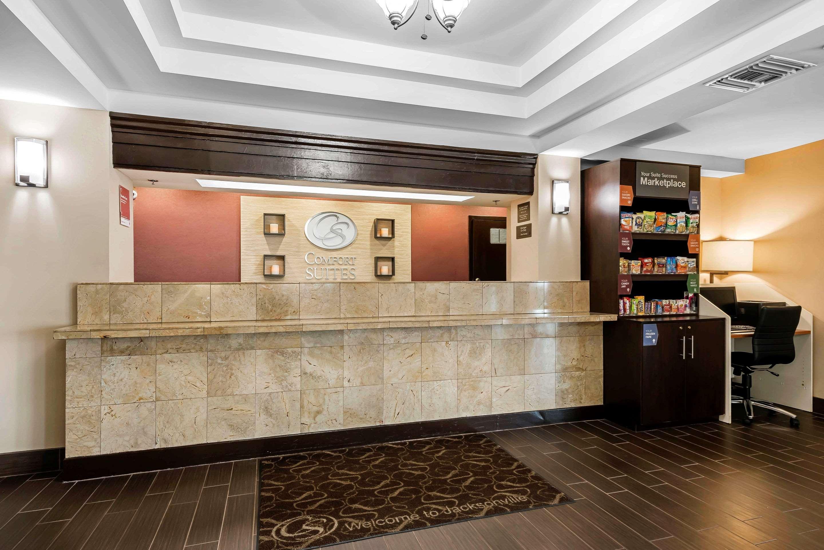 Comfort Suites Baymeadows Near Butler Blvd Jacksonville Exterior foto